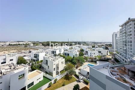 2 Bedroom Apartment for Rent in Al Sufouh, Dubai - Stylish 2BR Apartment | Low Floor | Water View