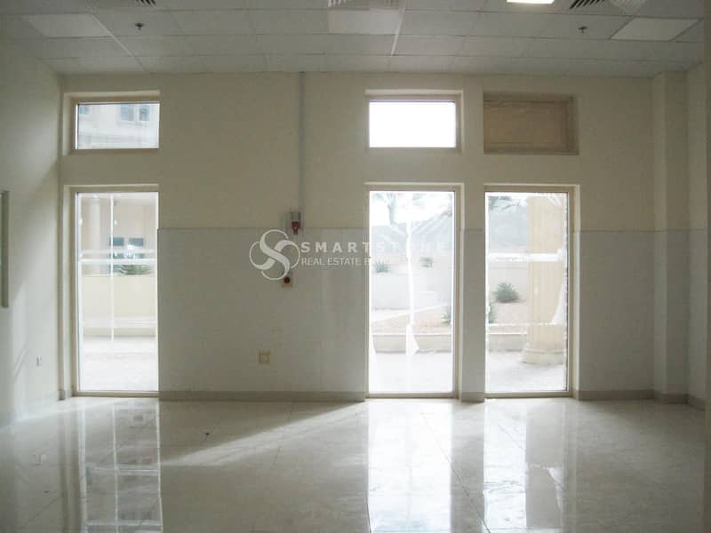 HUGE GROUND FLOOR SHOP l HIGH CEILING | SURROUNDED BY RESIDENTIAL/ COMMERCIAL BUILDINGS | PUBLIC TRANSPORTATION HUGE GROUND FLOOR SHOP l HIGH CEILING | SURROUNDED BY RESIDENTIAL/ COMMERCIAL BUILDINGS | PUBLIC TRANSPORTATION