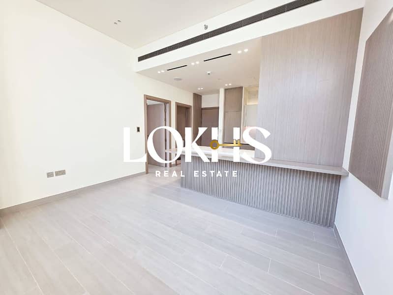 Spacious Unit| Balcony with Pool | Prime location Spacious Unit| Balcony with Pool | Prime location
