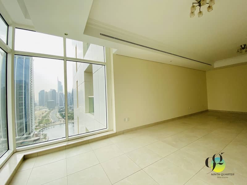 Lake View I Spacious layout I Close to metro Lake View I Spacious layout I Close to metro
