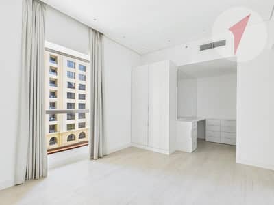 3 Bedroom Apartment for Rent in Jumeirah Beach Residence (JBR), Dubai - Vacant & Ready-to-Move | Newly Rennovated Home