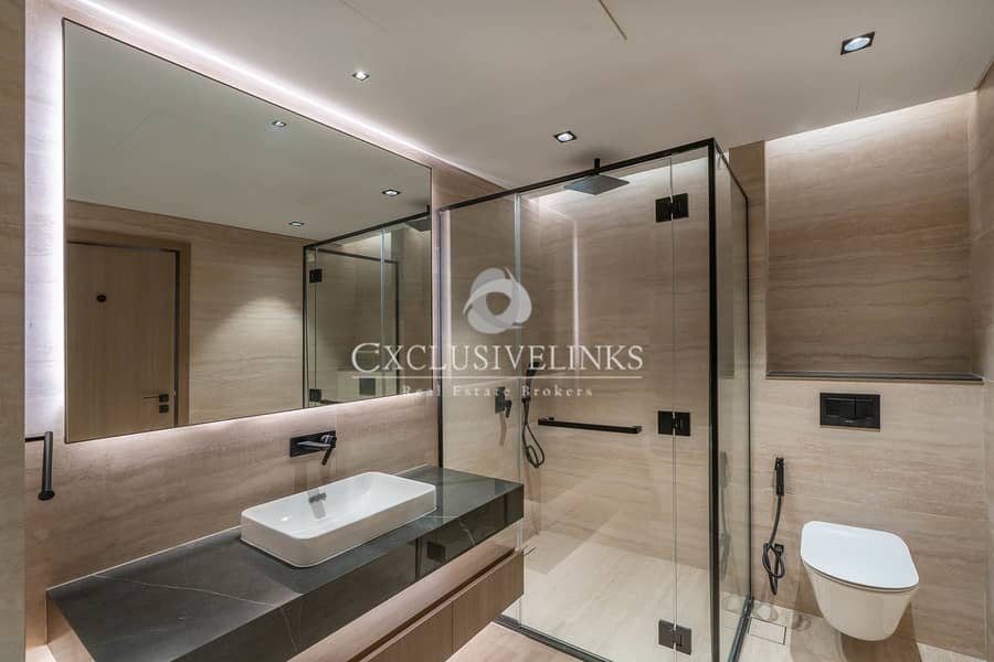 Huge Corner Unit | No Agency Comms | Private Pool - Image 11
