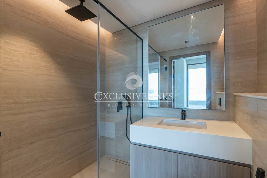 Huge Corner Unit | No Agency Comms | Private Pool - Image 15