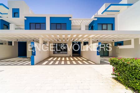 4 Bedroom Townhouse for Rent in DAMAC Lagoons, Dubai - Lagoons Living | Bright Single Row Villa 4 Bedroom Townhouse for Rent in DAMAC Lagoons, Dubai - Lagoons Living | Bright Single Row Villa