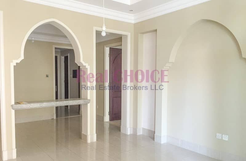 Motivated Seller|1BR Plus Study Apartment|Vacant Motivated Seller|1BR Plus Study Apartment|Vacant