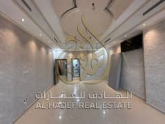 برج الفراسة شقة دوبلكس للبيع | إطلالة مفتوحة على بحيرة خالد | 4,375 قدم مربع | 2 موقف | طابقين | 2,250,000 درهم