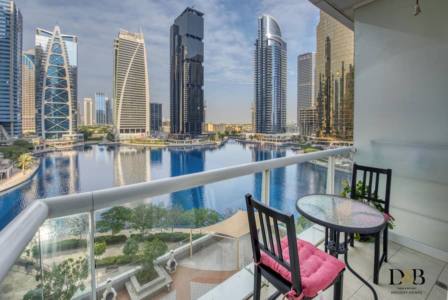 Spacious Studio with Stunning View Spacious Studio with Stunning View