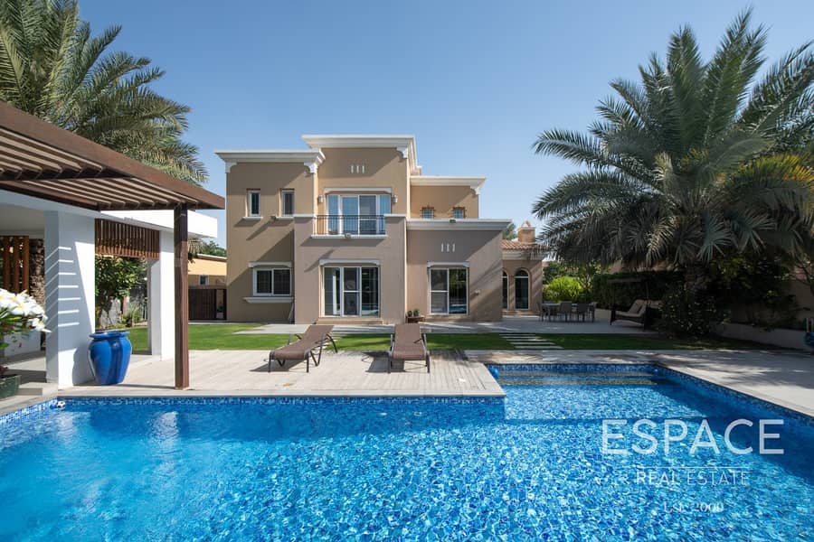 Private Pool - Large Garden - Upgraded