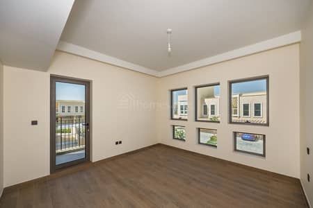 5 Bedroom Townhouse for Sale in DAMAC Lagoons, Dubai - END CORNER | ON THE PARK & POOL | GENUINE RESALE