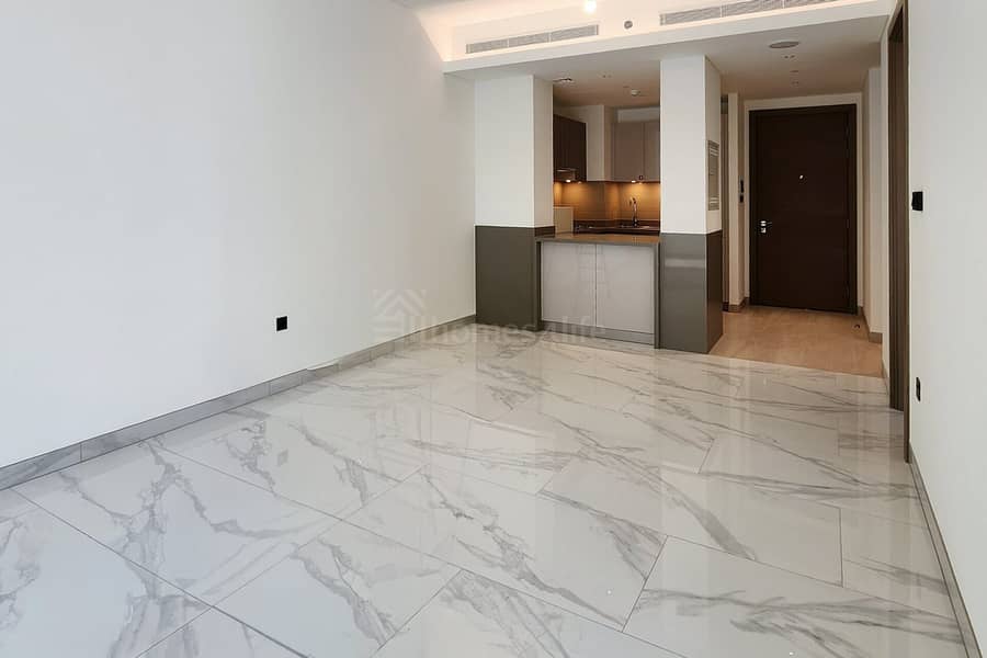 Podium Unit I Spacious I Ready To Move In Podium Unit I Spacious I Ready To Move In