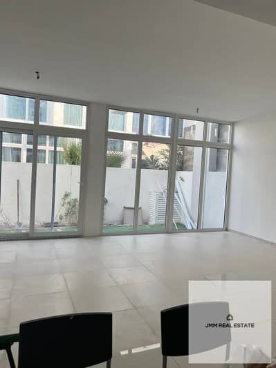 3 Camere Townhouse in Vendita a DAMAC Hills 2 (Akoya by DAMAC), Dubai - few1. jpeg