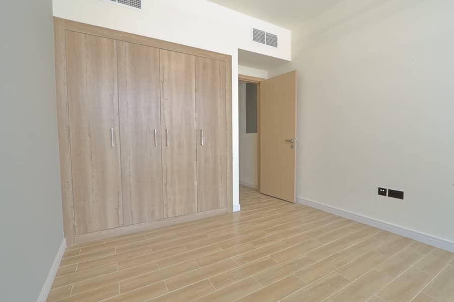 9 IMG_9883. JPG