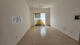 | موقع حيوي | قريب من جميع الخدمات | مساحة كبيرة |