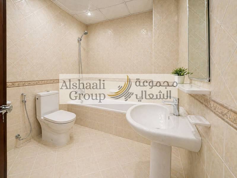 13 washroom  (3). jpeg
