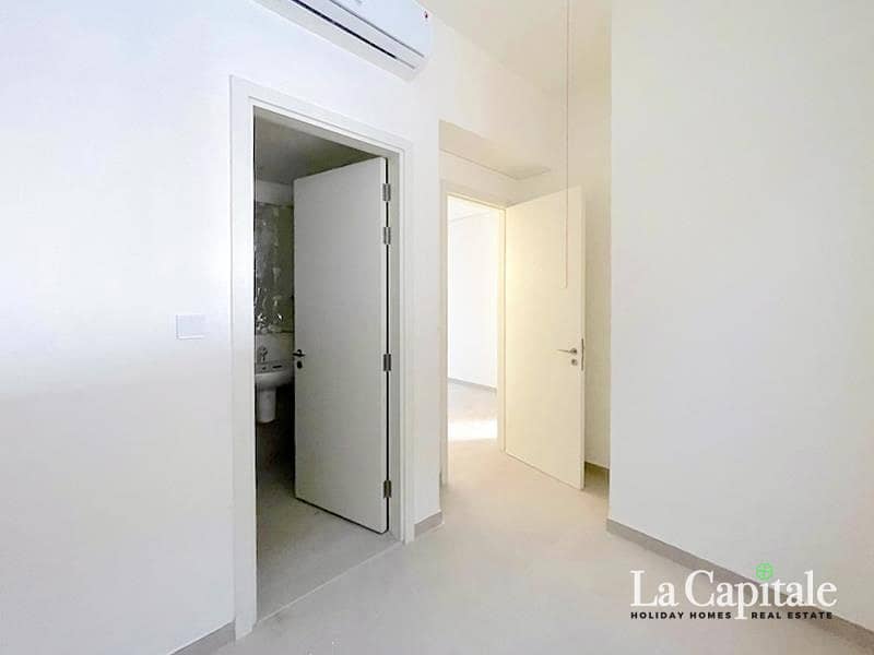 BIG PLOT | BRAND NEW CORNER | READY TO MOVE - Image 9