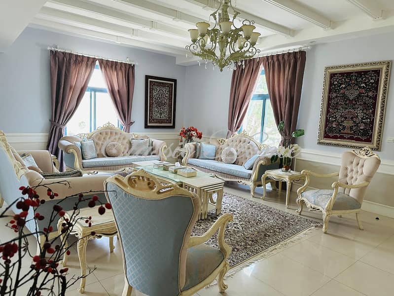 4 Living Room 2. jpg