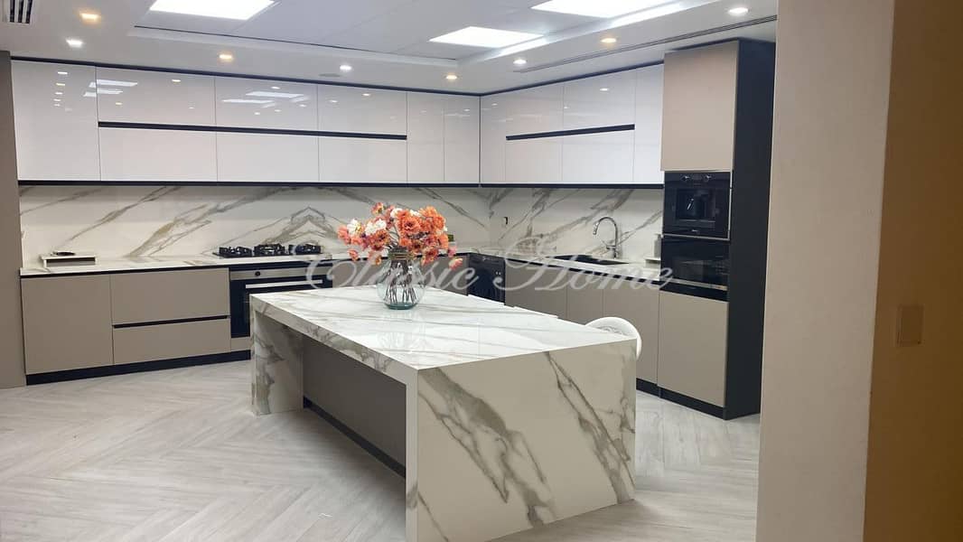 8 Kitchen 2. jpg