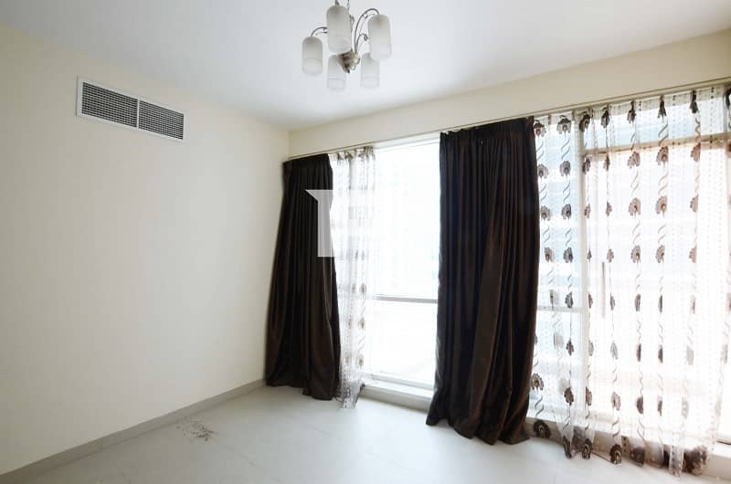 Spacious 2 Bedrooms|Balcony|Park Terrace