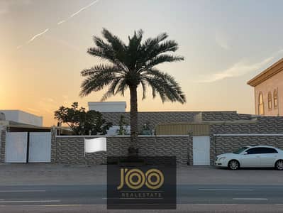 5 Bedroom Villa for Sale in Al Sabkha, Sharjah - WhatsApp Image 2026-05-06 at 8.17. 59 PM. jpeg 5 Bedroom Villa for Sale in Al Sabkha, Sharjah - WhatsApp Image 2026-05-06 at 8.17. 59 PM. jpeg