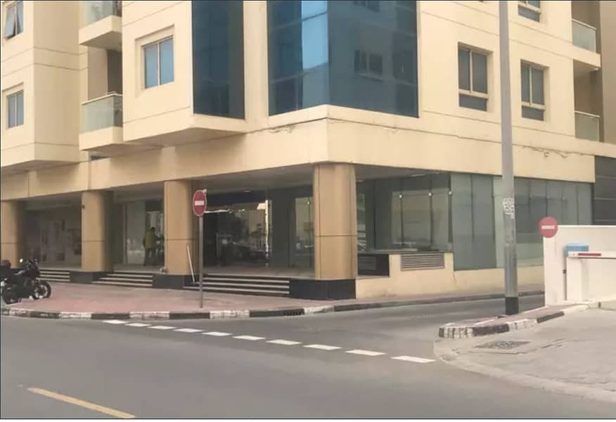 محل تجاري في بناية الحباي الكرامة 272000 درهم - 4441271 محل تجاري في بناية الحباي الكرامة 272000 درهم - 4441271