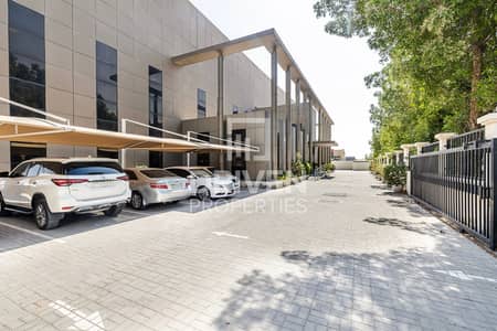 Warehouse in Vendita a Jebel Ali, Dubai - Magazzino a Jebel Ali，Jebel Ali Freezone, 19000000 AED - 15103985
