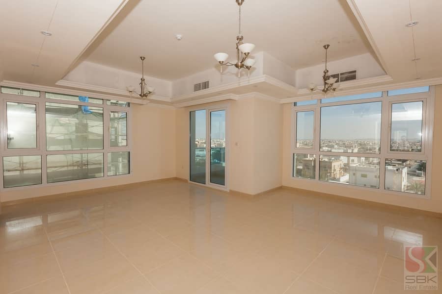 5 SBK-Real-Estate-4854. jpg