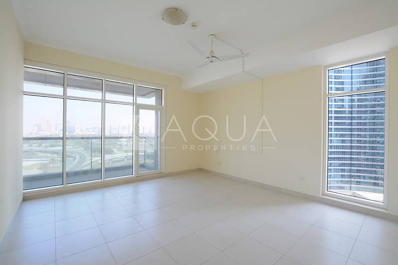 Spacious 2BedRoom Plus MaidRoom Golfcourse view Spacious 2BedRoom Plus MaidRoom Golfcourse view