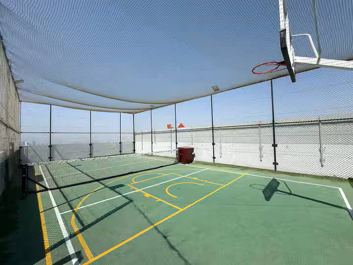 29 984764a0-4ca8-4cec-8c08-e0d17e3c3d6a. png