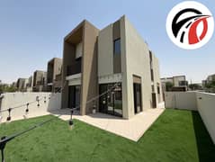 4BR + Maid Villa | Single Row | Modern Living