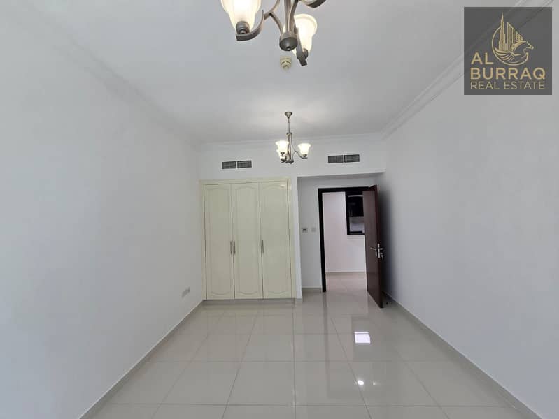 15 b1baff80-cd95-4ddf-b20b-9b14ee23bc73. jpg