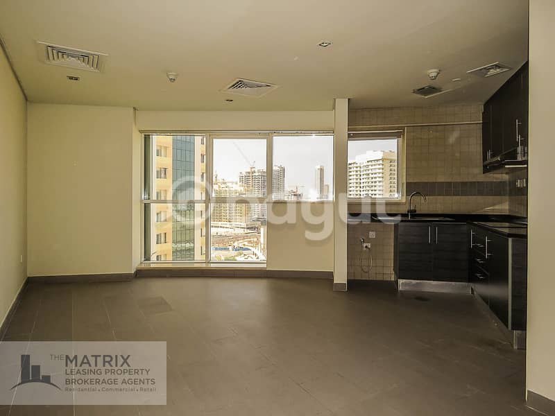 Great offer! Unfurnished 1BR apartment in Dubai Sports City