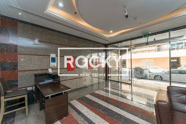 10 AlWarqaa_NooraAlShamsi_Views&Amenities (2 of 8). jpg