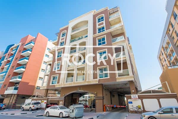 13 AlWarqaa_NooraAlShamsi_Views&Amenities (8 of 8). jpg
