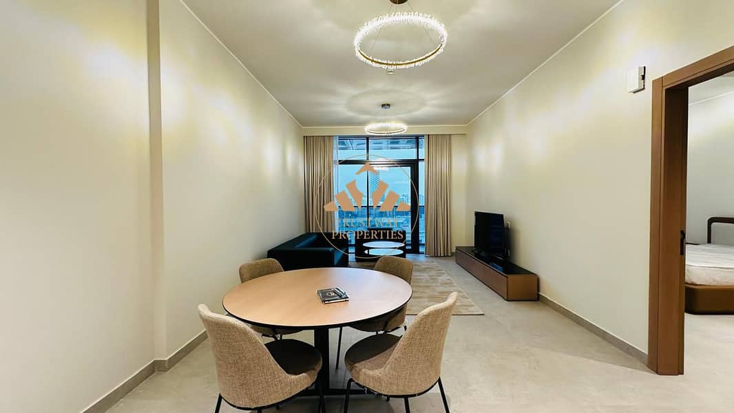 4 apt - living dining room (3). jpg