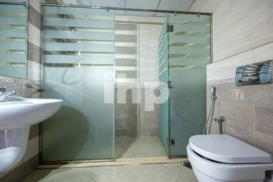 24 6U7A1458-HDR. jpg