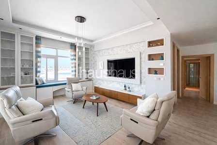 3 Bedroom Apartment for Sale in Palm Jumeirah, Dubai - Sea View | Direct Beach Access | Partial Upgrades