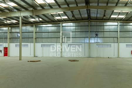 Warehouse de à à vendre à Jebel Ali, Dubai - Entrepôt à Jebel Ali,Jebel Ali Freezone, 7100000 AED - 15108610 Warehouse de à à vendre à Jebel Ali, Dubai - Entrepôt à Jebel Ali,Jebel Ali Freezone, 7100000 AED - 15108610