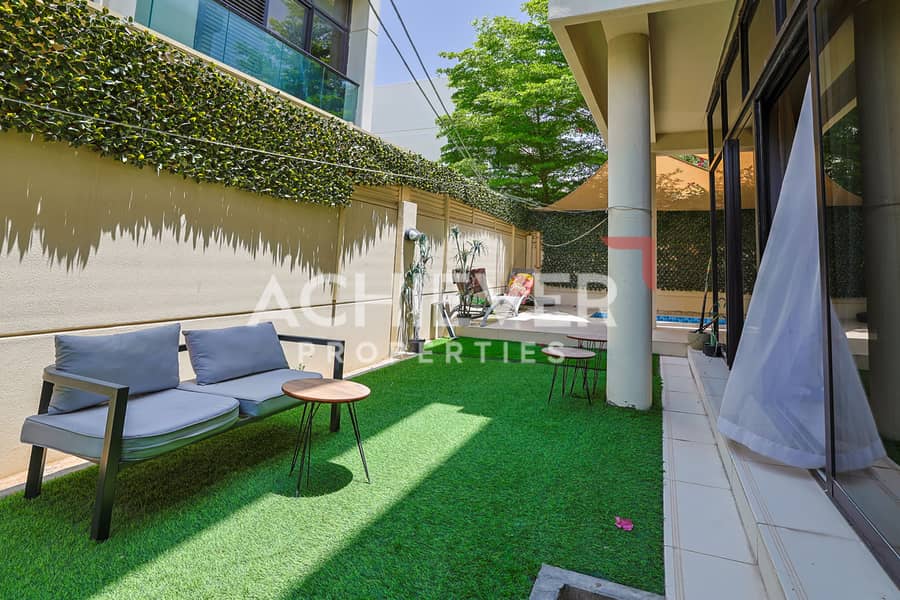 29 dMACHILLS Townhouse-99-9669. jpg