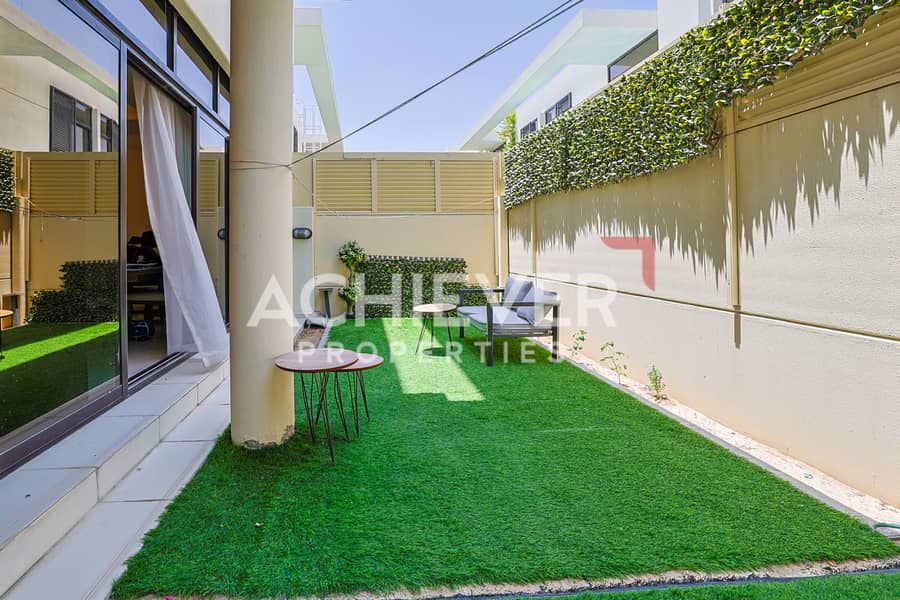 31 dMACHILLS Townhouse-99-9676. jpg
