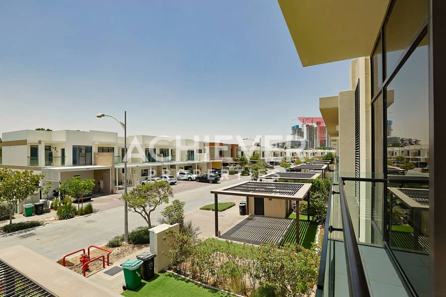 43 dMACHILLS Townhouse-99-9653. jpg