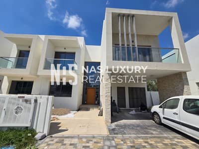 4 Bedroom Villa for Rent in Yas Island, Abu Dhabi - Luxury 4BR Villa | Single Row | Ready to move