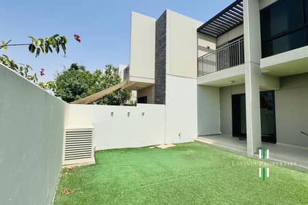 3 Camere Townhouse in Affitto a DAMAC Hills 2 (Akoya by DAMAC), Dubai - Villetta a schiera a DAMAC Hills 2 (Akoya by DAMAC),Sycamore, 3 camere da letto, 125000 AED - 15109632 3 Camere Townhouse in Affitto a DAMAC Hills 2 (Akoya by DAMAC), Dubai - Villetta a schiera a DAMAC Hills 2 (Akoya by DAMAC),Sycamore, 3 camere da letto, 125000 AED - 15109632