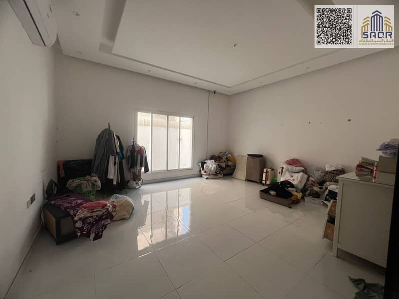 8 9cbc120f-616f-4ee8-a393-2d4986353090. jpg