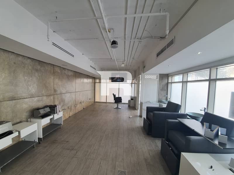 Fully Fitted Commercial Space Lake View Fully Fitted Commercial Space Lake View