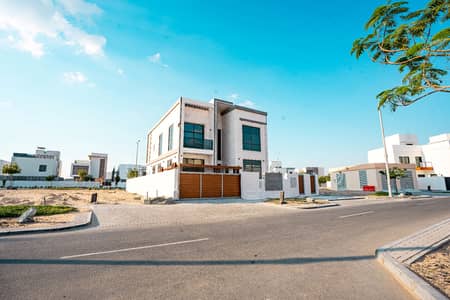 5 Bedroom Villa for Sale in Al Shamkha, Abu Dhabi - WhatsApp Image 2026-03-29 at 3.19. 18 PM. jpg 5 Bedroom Villa for Sale in Al Shamkha, Abu Dhabi - WhatsApp Image 2026-03-29 at 3.19. 18 PM. jpg