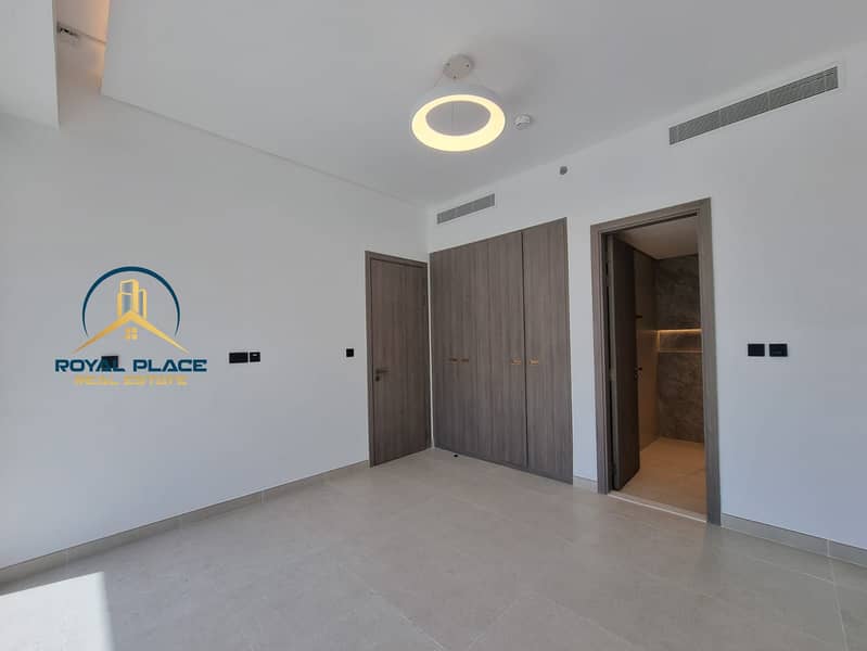 BRAND NEW - KITCHEN APPLIANCES - MODERN LAYOUT - Image 4