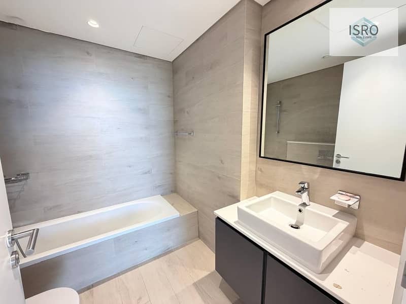 16 ab5fde34-173e-42d8-b134-f215b82ef019. jpg