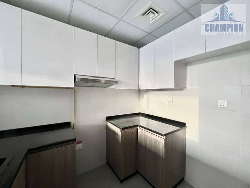 10 L Oliver 220 1 bhk - 12 of 14. jpeg