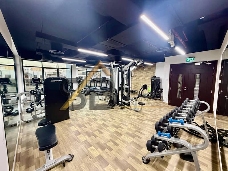 One Month Free || 1 Bedroom Apartment || Lavish Amenities