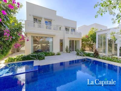 4 Bedroom Villa for Rent in The Meadows, Dubai - PRIVATE GARDEN AND POOL | FURNISHED | VACANT